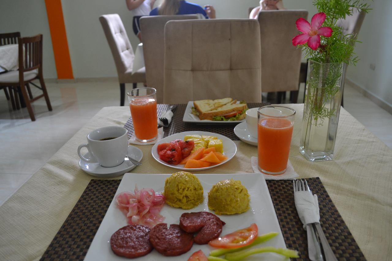 Hotel Renacer Santo Domingo Buitenkant foto